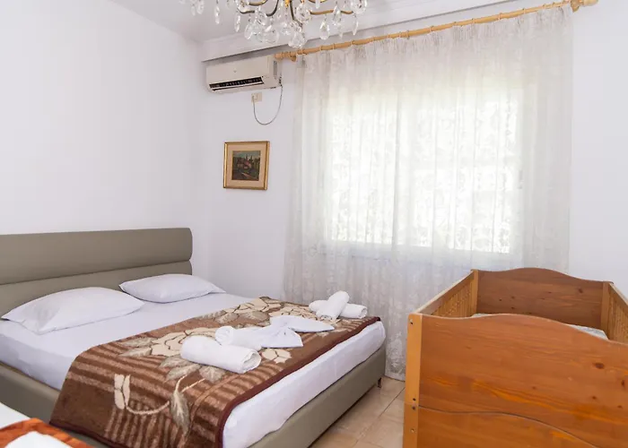 Vintage Blloku Daire Tiran