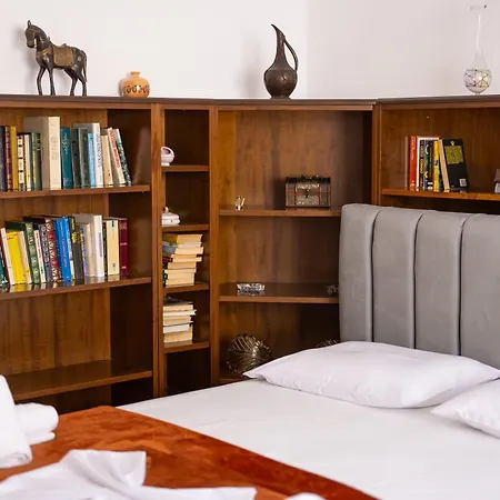 Vintage Blloku * Tirana