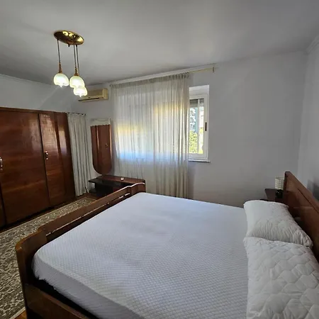 Vintage Blloku Apartment *