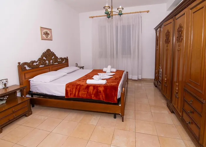 Vintage Blloku شقة *